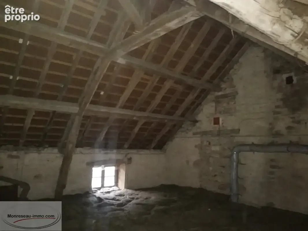 Ensemble Immobilier : 1T1 + 1T2 + 1T3 + local + garages + greniers - photo 16