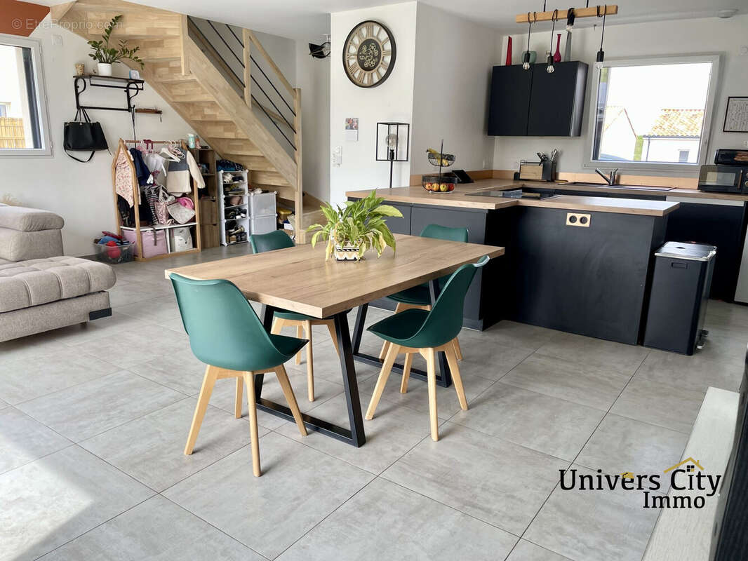 Maison 109 m² à La Regrippiere  - photo 8