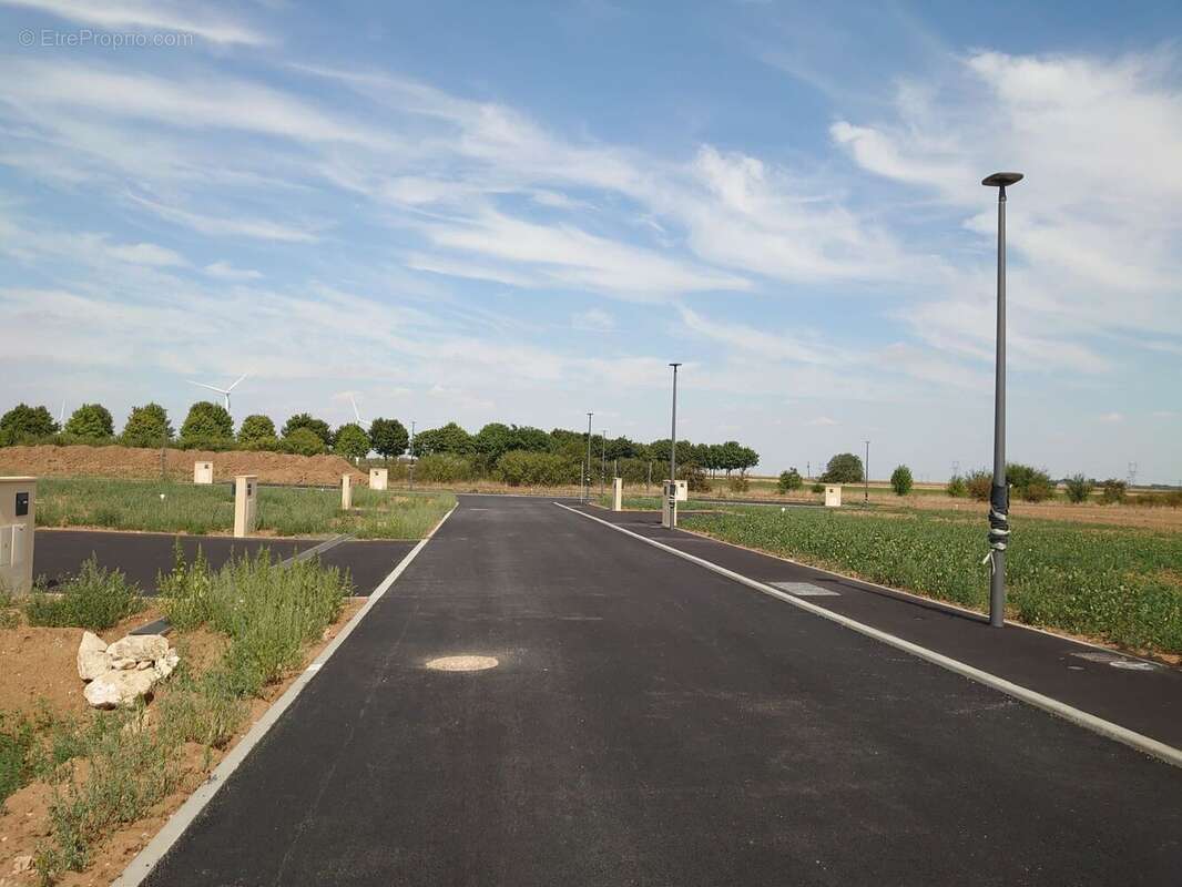 Terrain à LONGPONT-SUR-ORGE