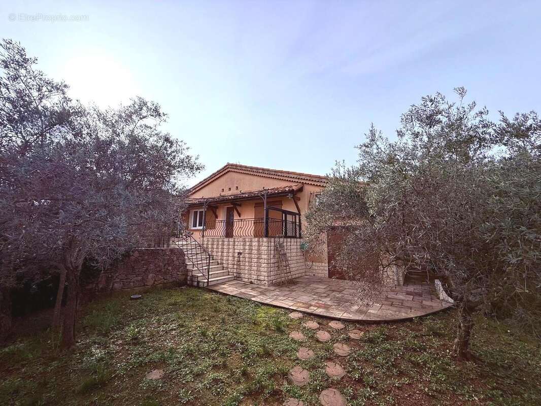 Maison à SAINT-MAXIMIN-LA-SAINTE-BAUME