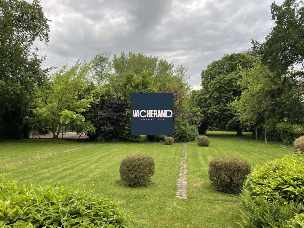 Autre à VALENCIENNES