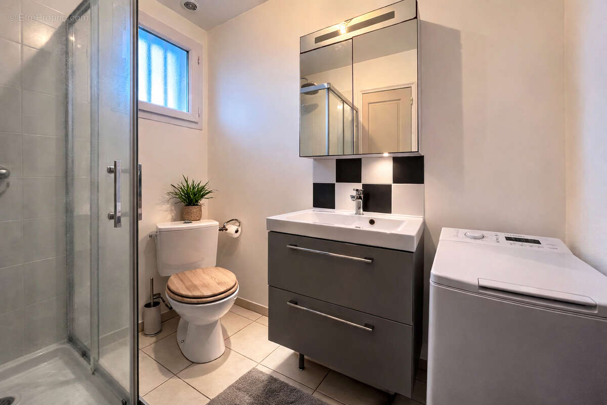 Appartement à BAULNE