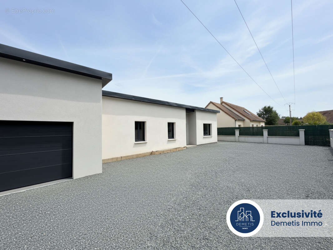 Maison contemporaine de plain pieds sous decennale - photo 12
