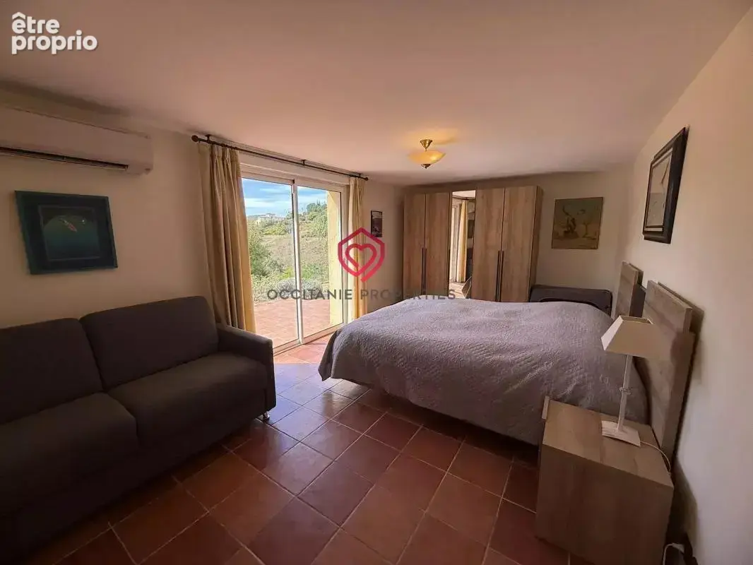 Magnifique maison avec un beau terrain, piscine et garage - photo 21
