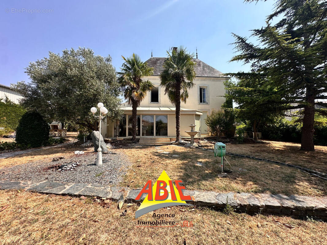 Photo 1 - Maison à BENET