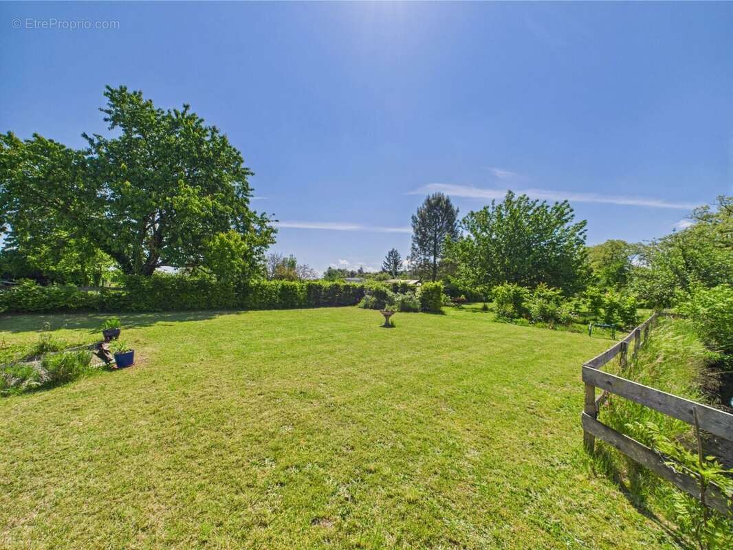 Maison à VERTEILLAC