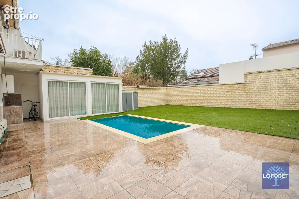 Maison Les Pavillons Sous Bois 8 pièce(s) 190 m2 - photo 2