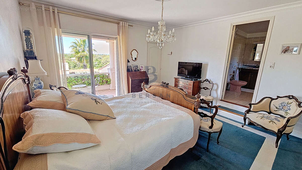 Maison à FREJUS