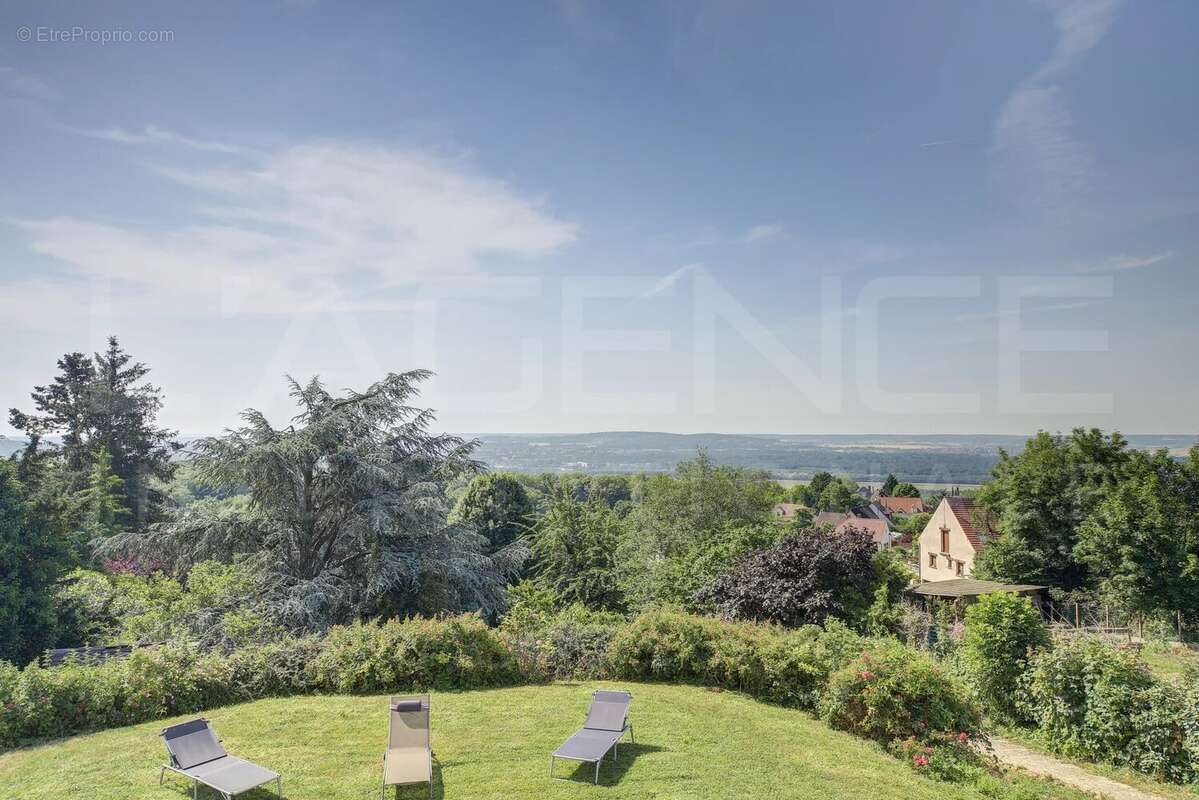 Maison familiale avec vue panoramique et piscine - photo 15