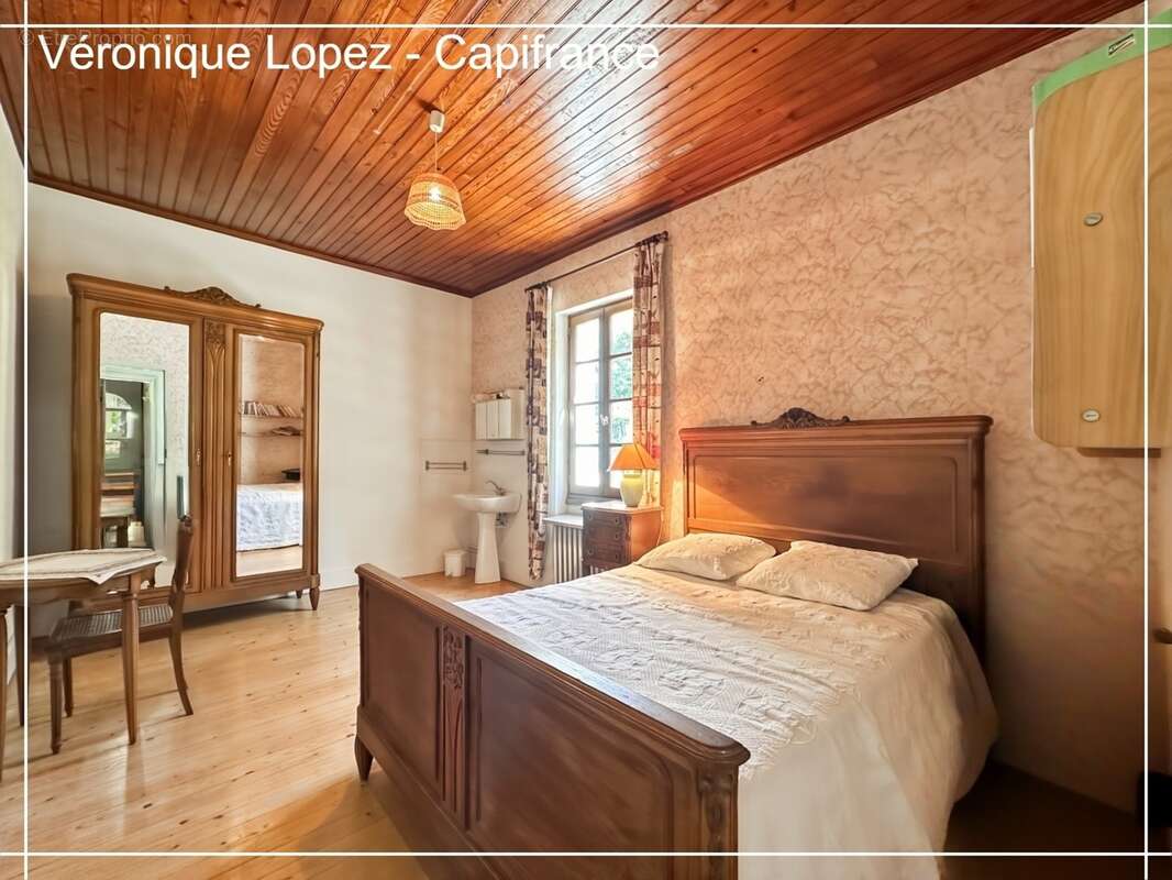 Agen, à seulement 6kms, authentique maison en pierre de 203m² avec grand terrain, garage et cave - photo 6