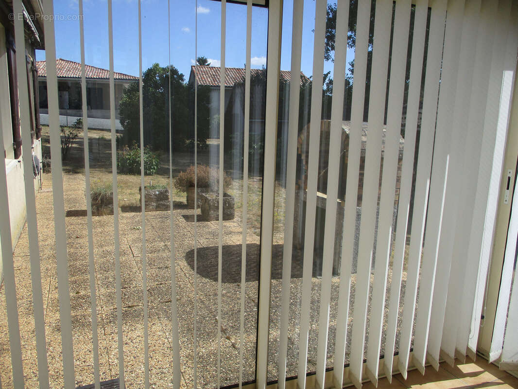 Maison à CEAUX-EN-COUHE