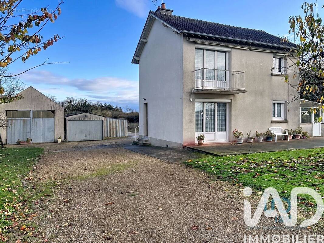 Photo 1 - Maison à VILLEVOQUES