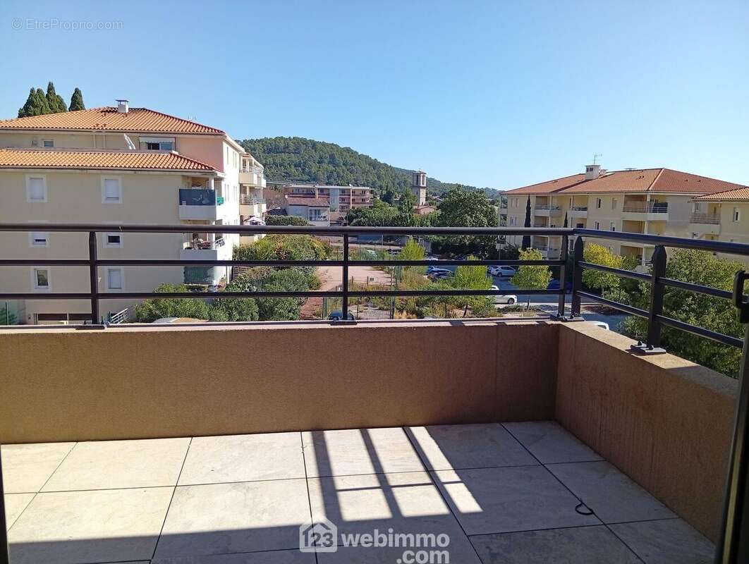 Appartement à LE LUC