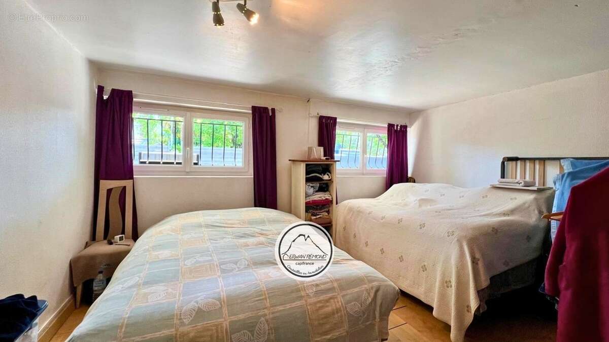 Pau nord – maison 178 m² – 4 chambres – deux espaces de vie indépendants – garage – jardin - photo 12