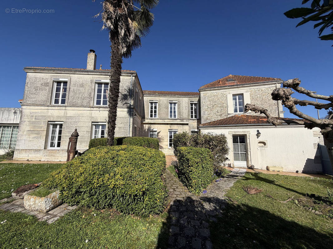 Maison à BREUIL-MAGNE