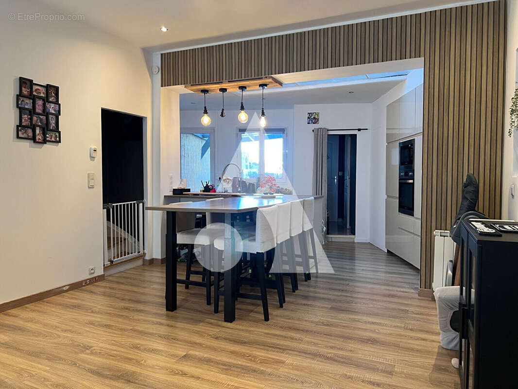 Maison à SAINT-AMAND-LES-EAUX