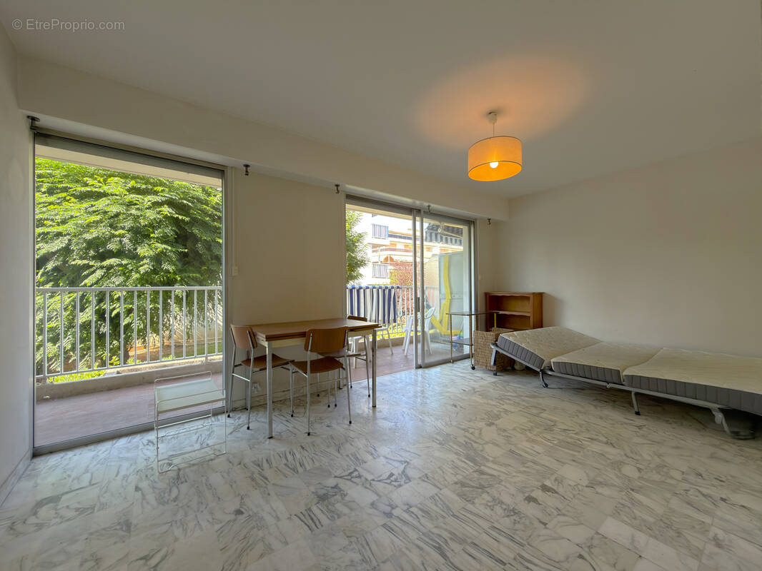 Appartement à CAGNES-SUR-MER