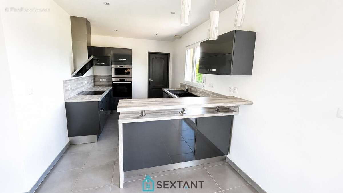 Maison familiale récente 4 chambres  113 m²  Terrain de 1 515 m²  Valletot (27350) - photo 5