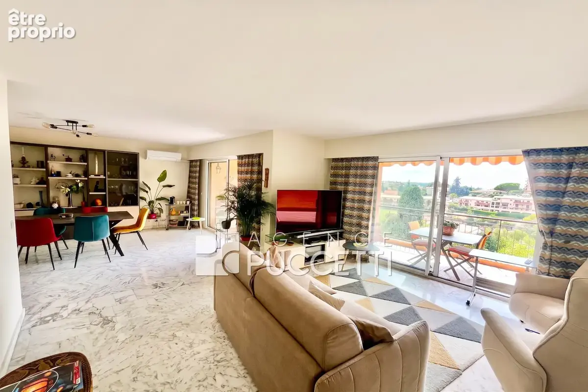 Appartement à VENCE