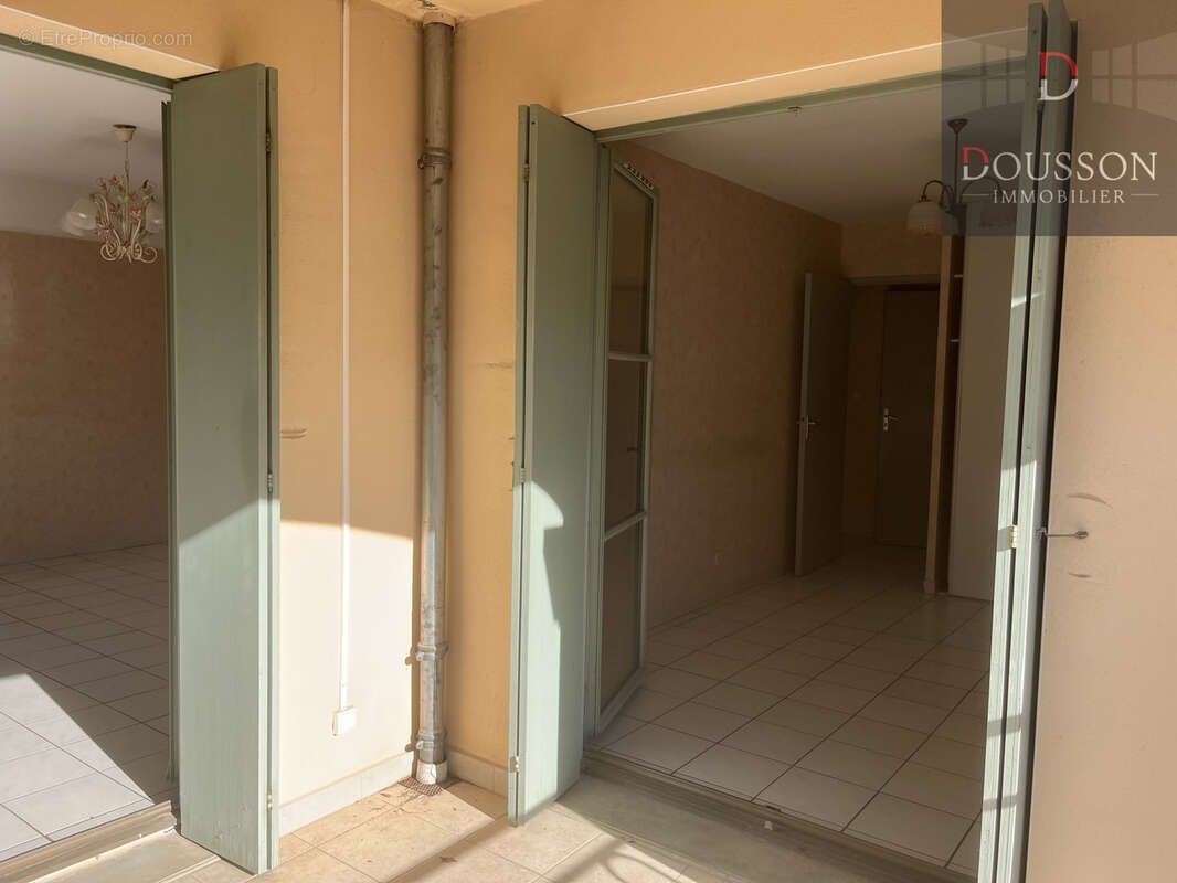 Appartement à UZES