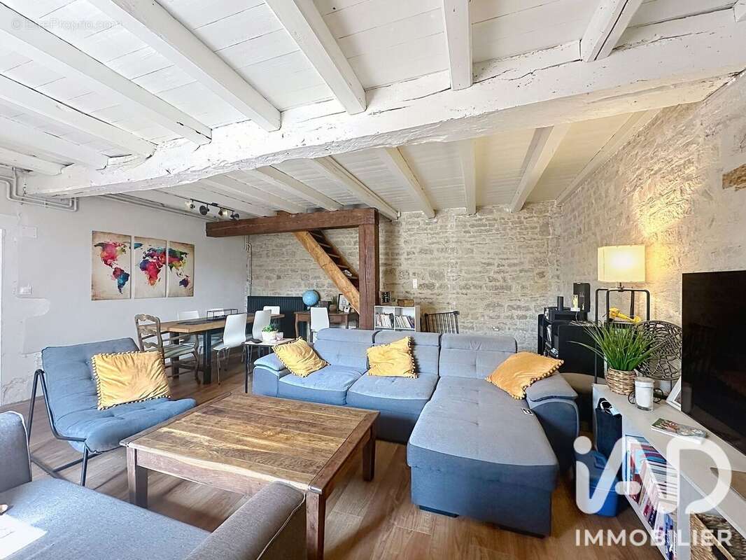 Maison 139 m² à Nuaille-D'aunis  - photo 4