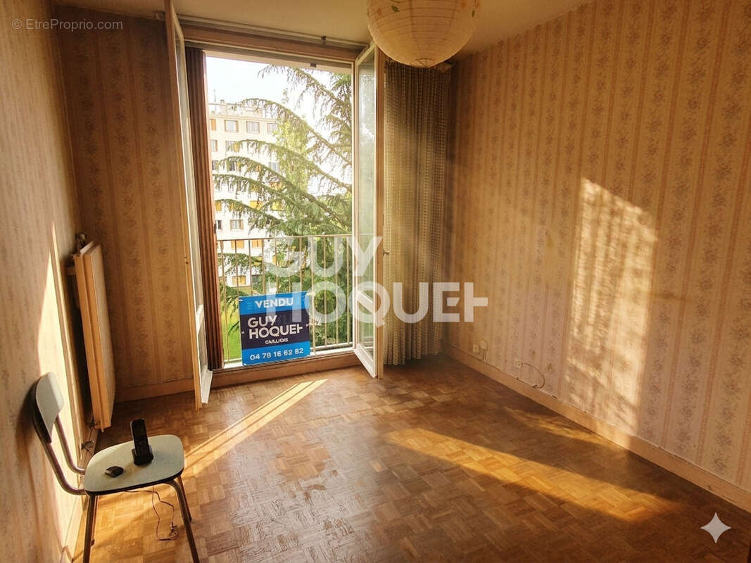 Appartement à LA MULATIERE