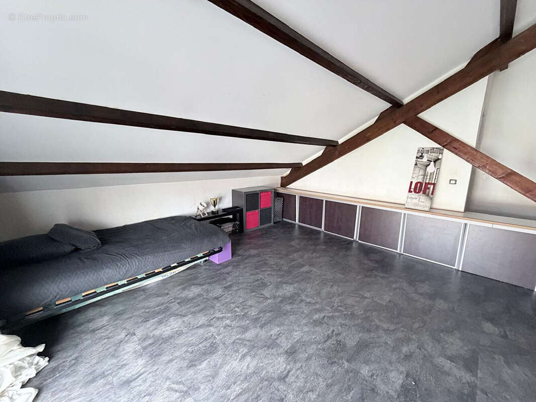 LOFT ATYPIQUE 117 m² Centre-ville Champigny - photo 11