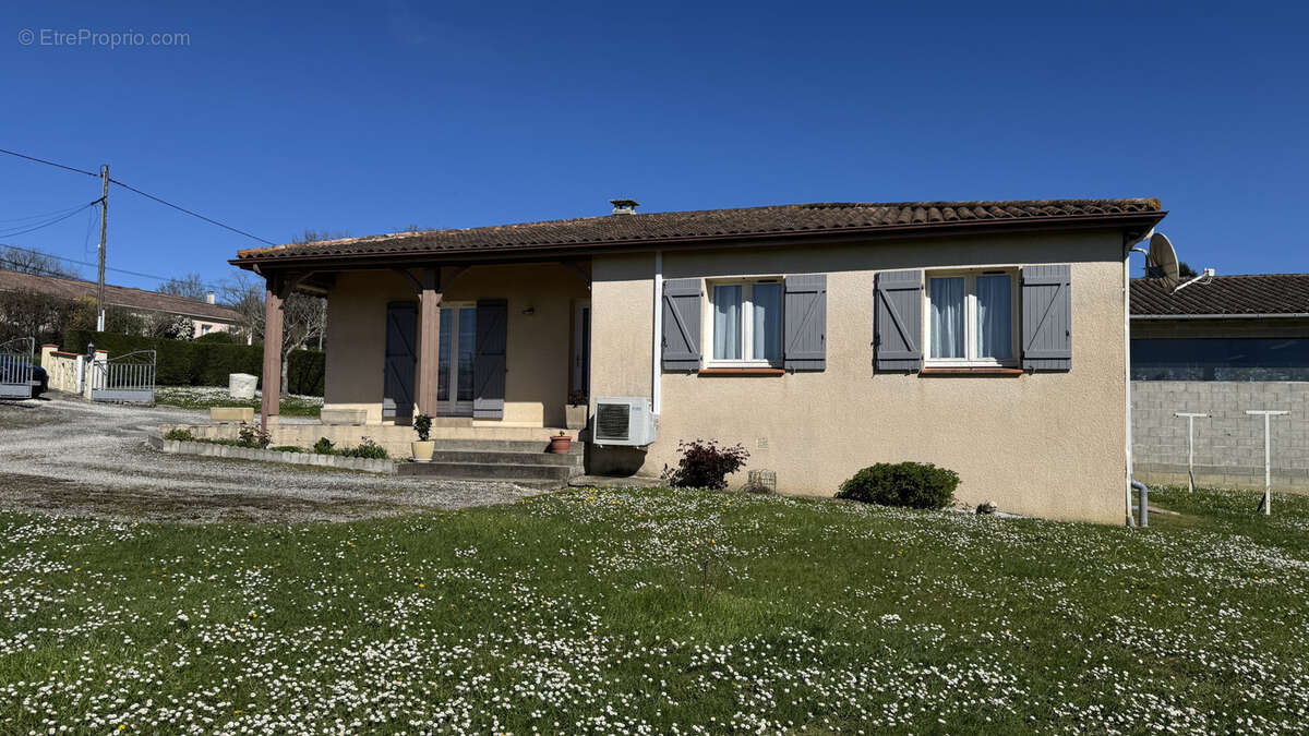 Maison à LAUZERTE