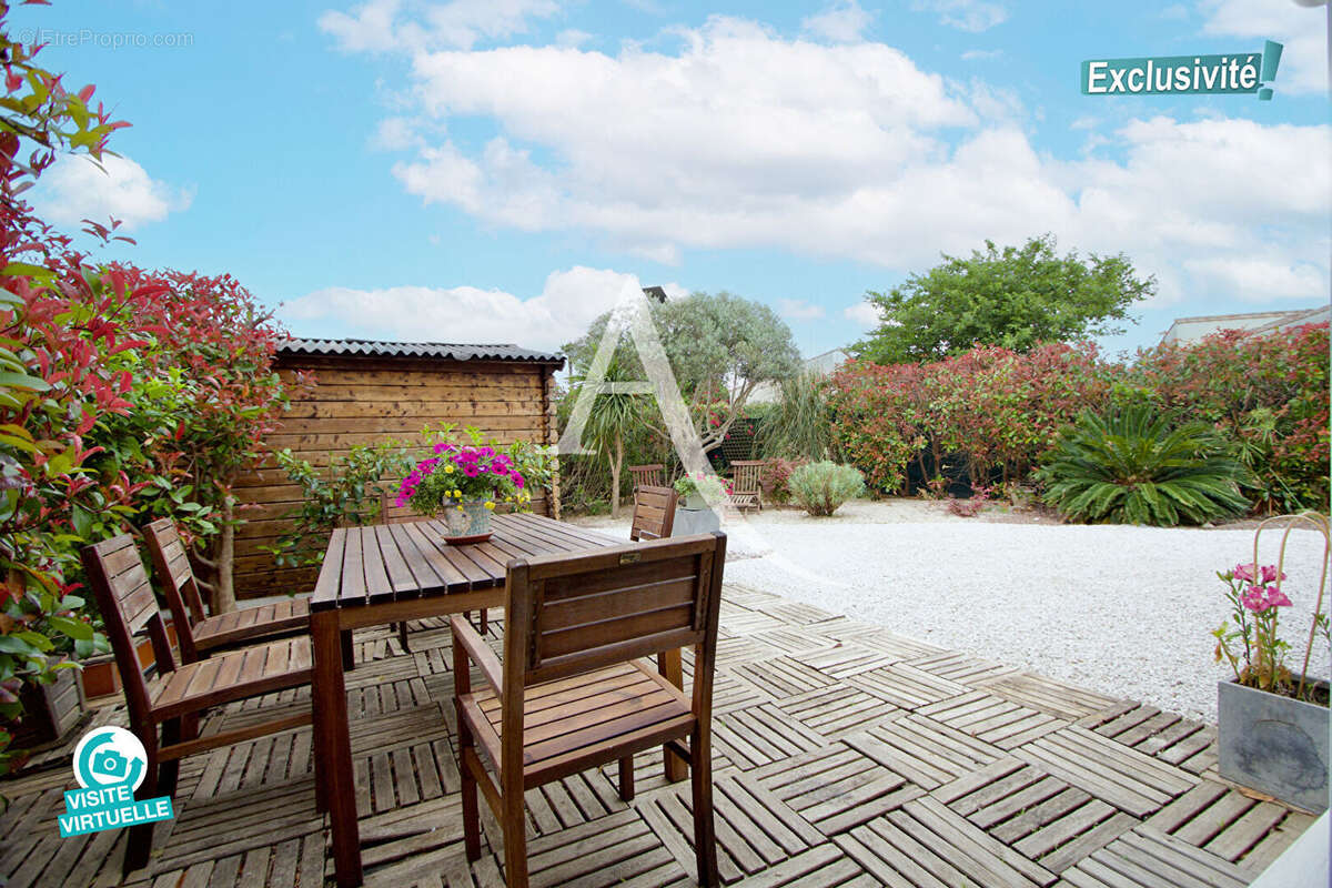 Maison à VIC-LA-GARDIOLE