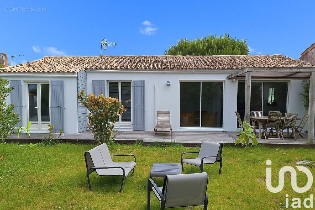 Photo 1 - Maison à SAINT-MARTIN-DE-RE