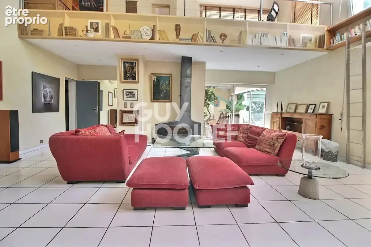 Demeure de prestige Tarascon 10 pièces 242.71 m2 - photo 4