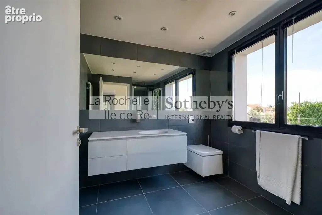 La Rochelle – Élégante maison avec vue mer et toit-terrasse - photo 12