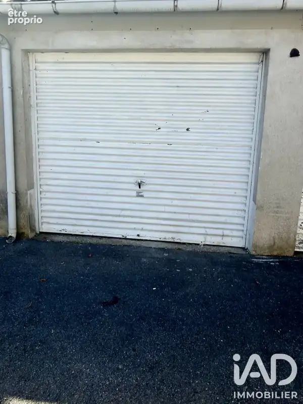 Photo 1 - Parking à ABLON-SUR-SEINE