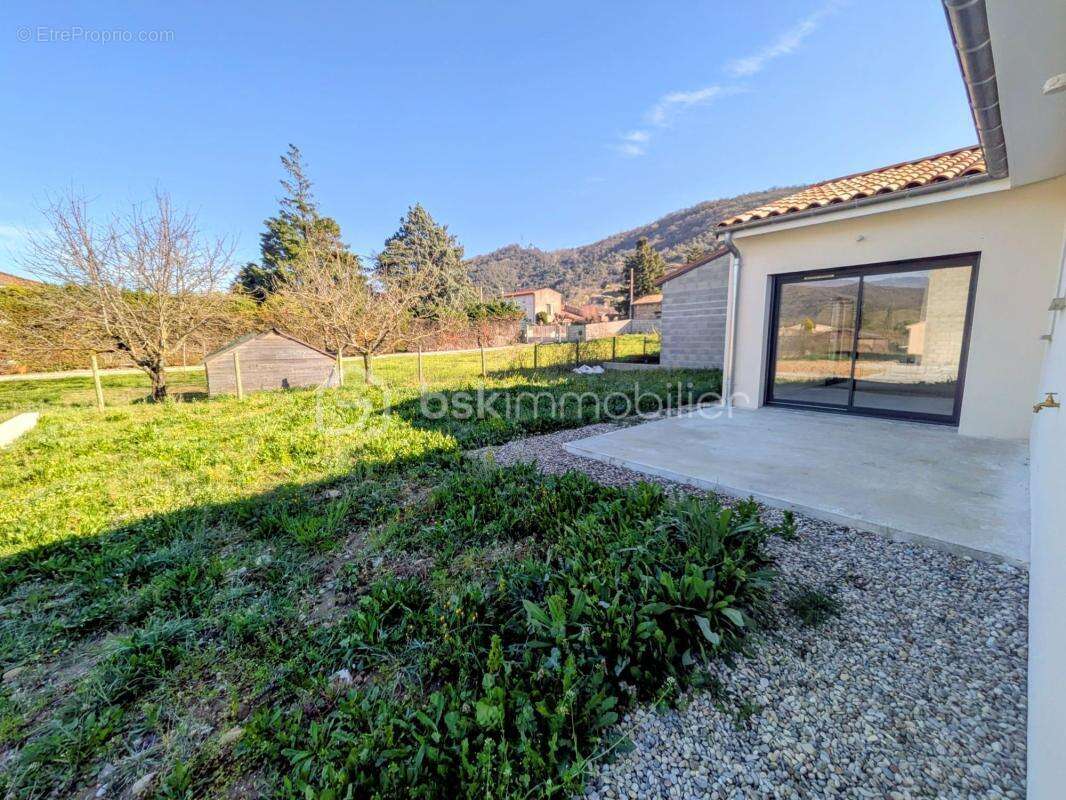 Maison à SERVES-SUR-RHONE