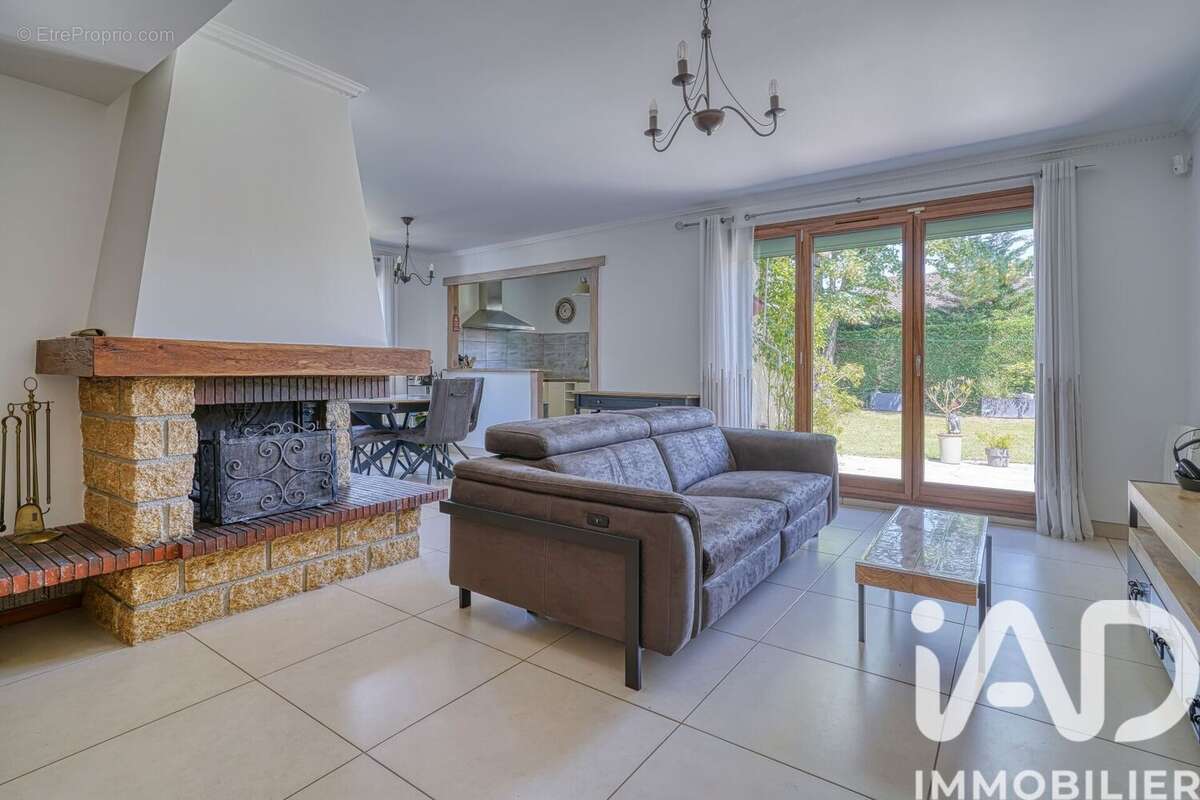 Maison 85 m² à Soisy-Sur-Seine  - photo 2