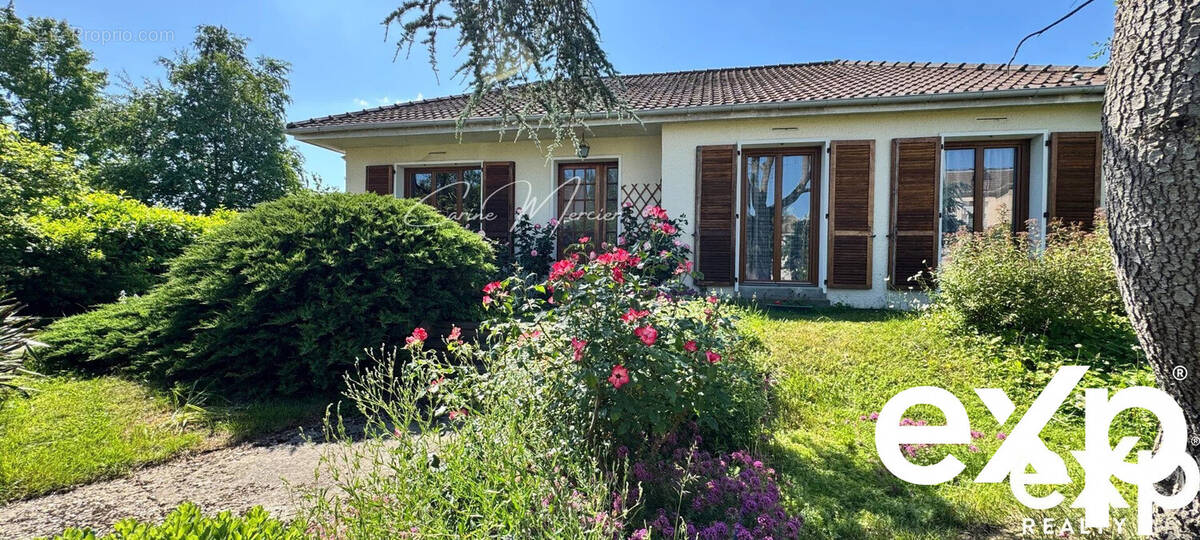 Maison à TACOIGNIERES