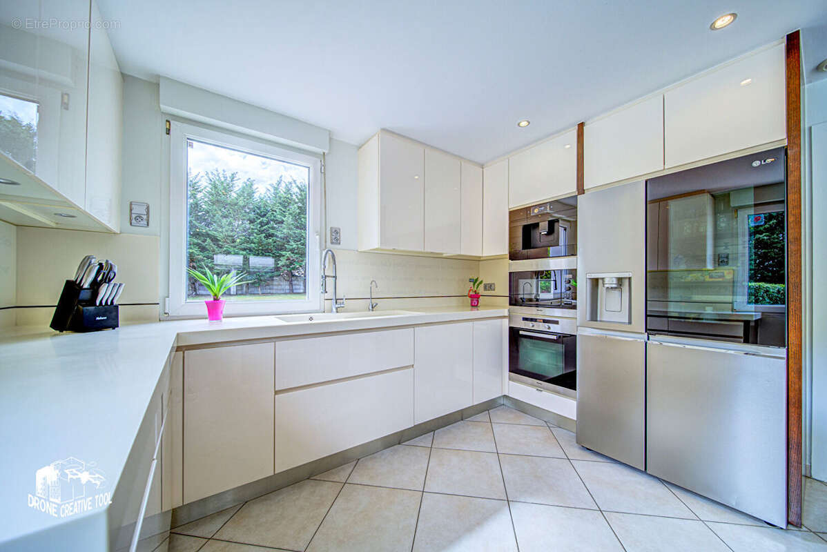 Maison à COIN-LES-CUVRY