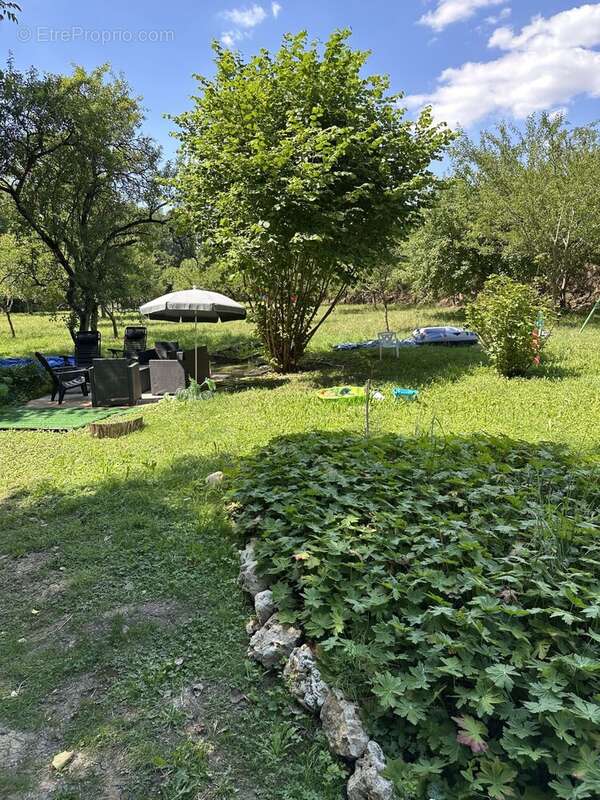 Terrain à LONGEVILLE-EN-BARROIS