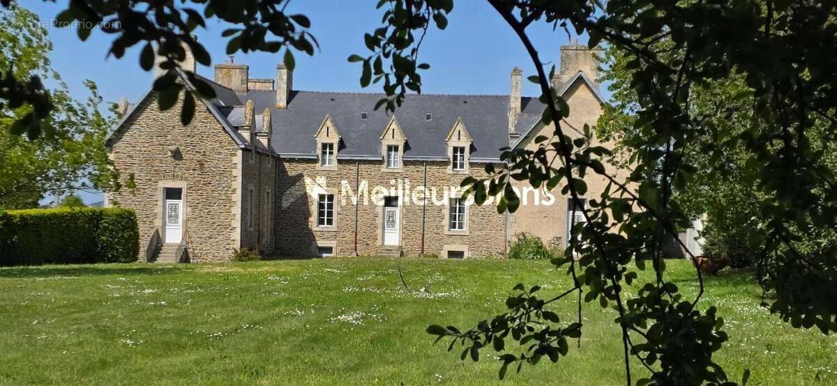 Maison à PLESTIN-LES-GREVES