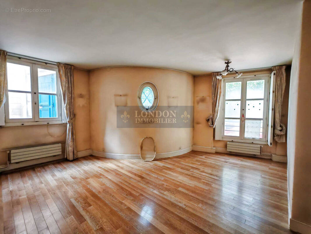Appartement à VERSAILLES