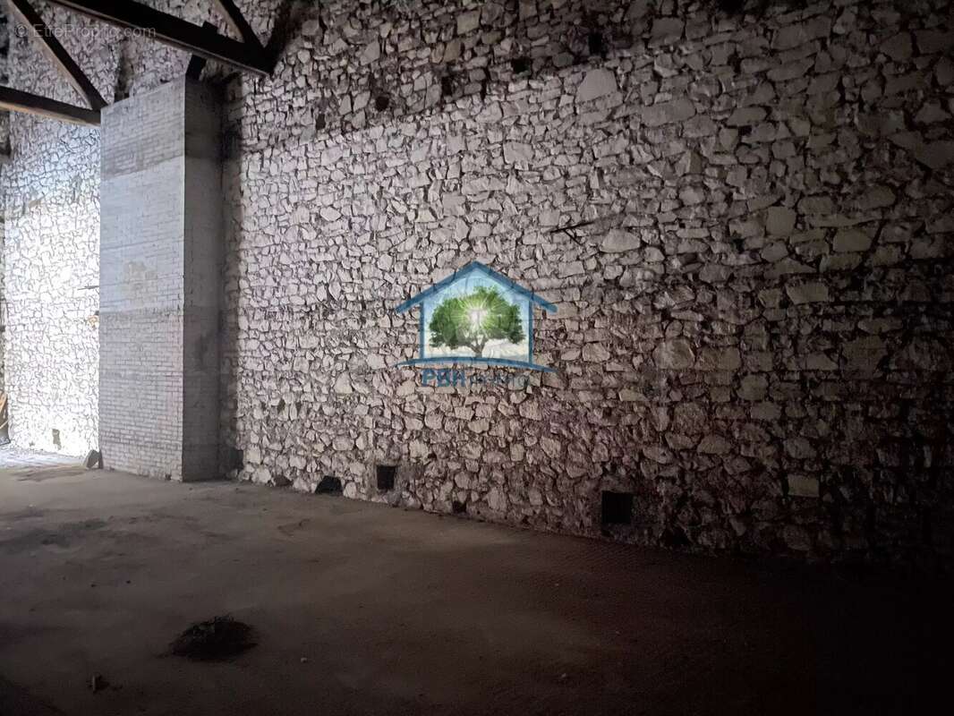 Commerce à DUNIERES