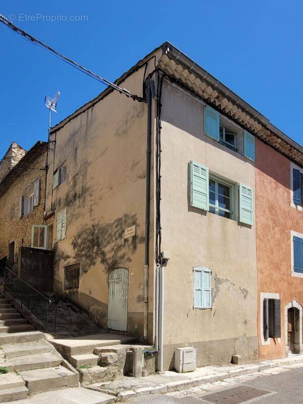 Maison à VINON-SUR-VERDON