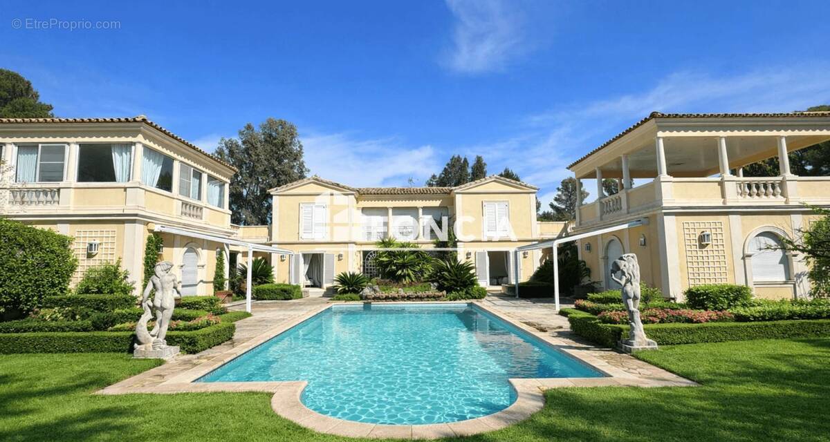 Maison à SAINT-RAPHAEL