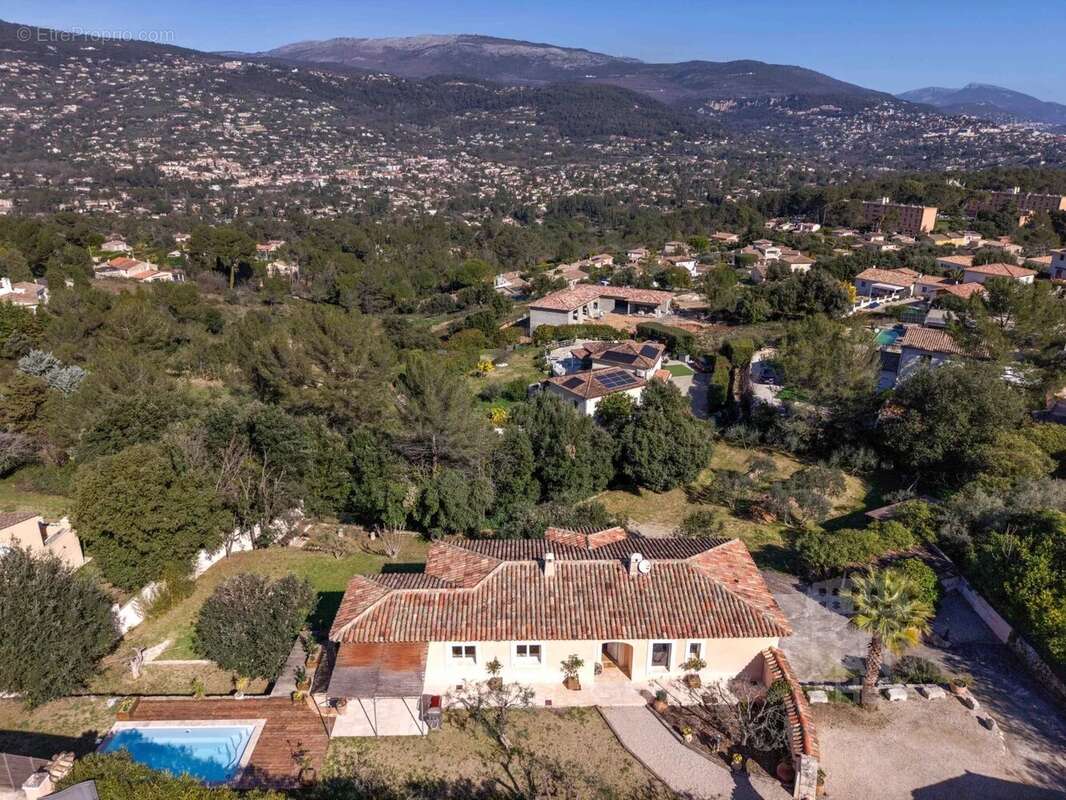 Maison à PEYMEINADE