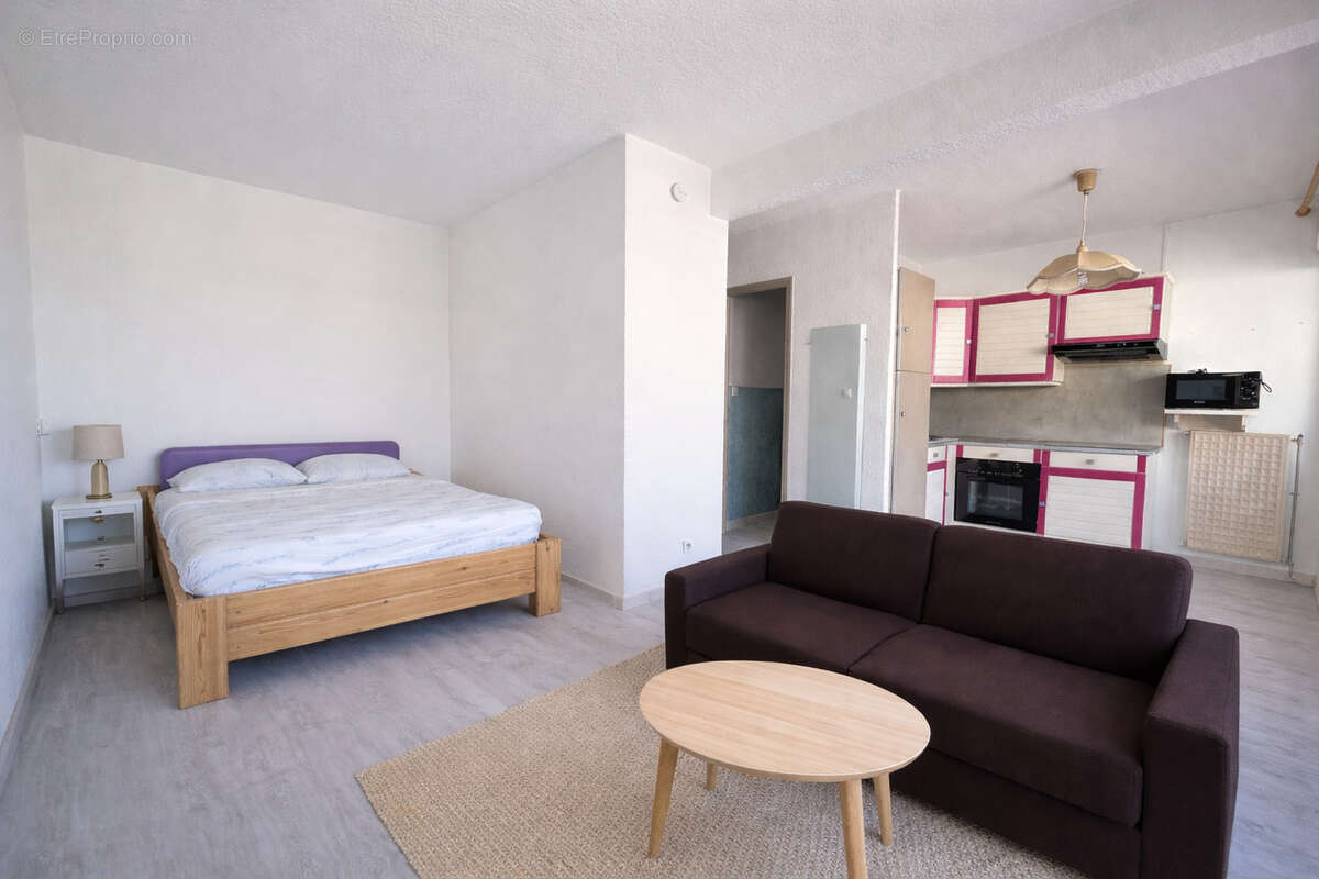 Appartement à MAUGUIO