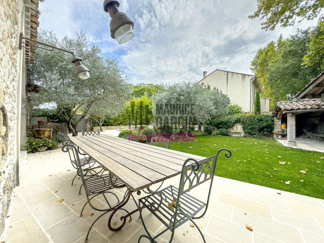 Maison 460 m² à Mormoiron  - photo 4
