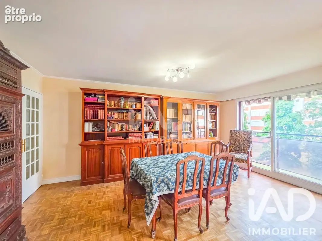 Appartement 3 pièces 61 m² · à Creteil · 61 m² · 220 000 €