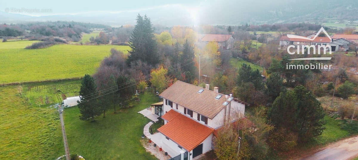Maison à VASSIEUX-EN-VERCORS