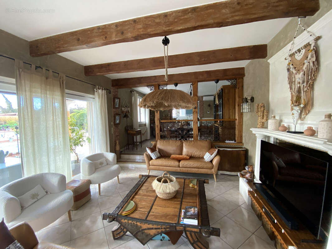 Propriété dans un secteur prisé d'Alès avec 5 Gîtes. - photo 3