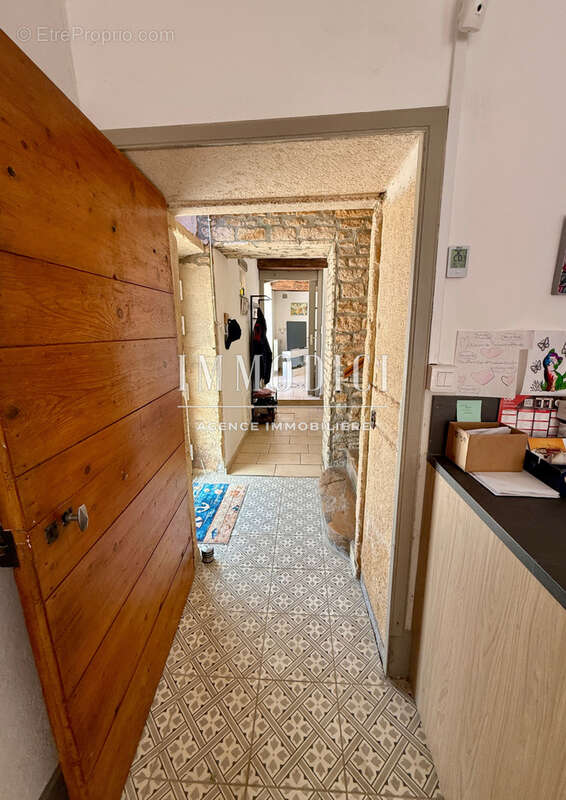 Maison à MOGNENEINS